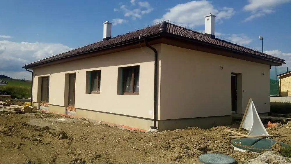 Dokončený rodinný dom pred odovzdaním
